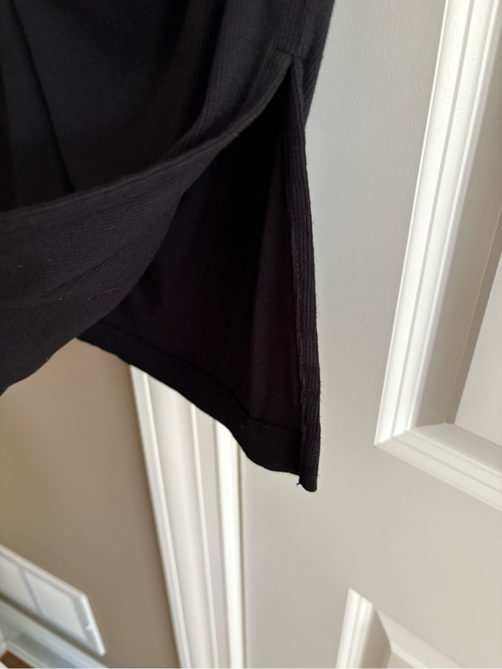 Michael Stars black Rae midi skirt - Picture 3 of 7